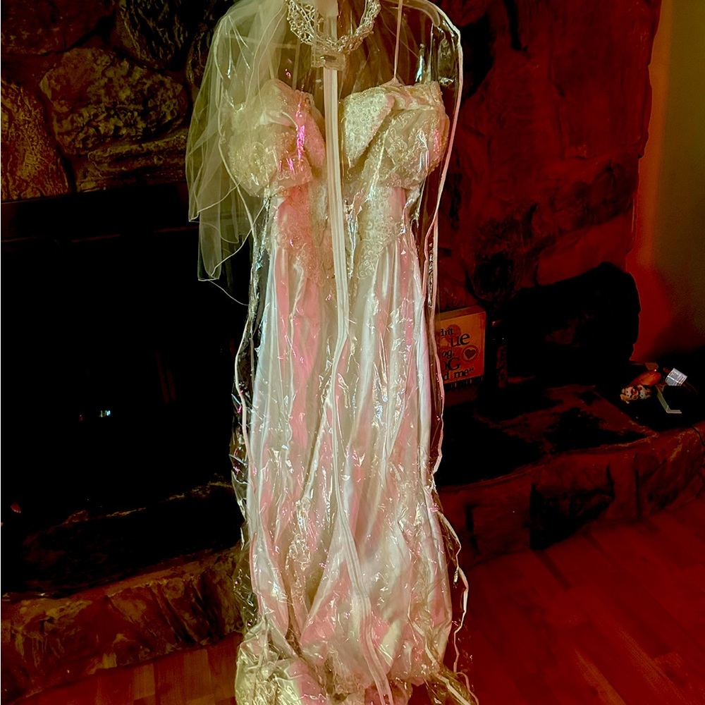Vintage Wedding Dress